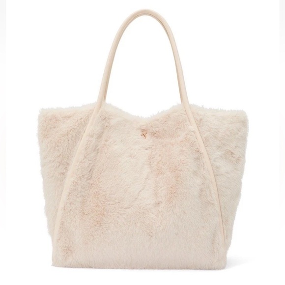 VICTORIA'S SECRET LUXE WHITE FAUX FUR TOTE TRAVEL GYM BAG SNAP CLOSE LOGO NWT - Picture 2 of 11